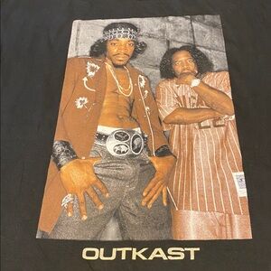 🆕 OUTKAST unisex black tee